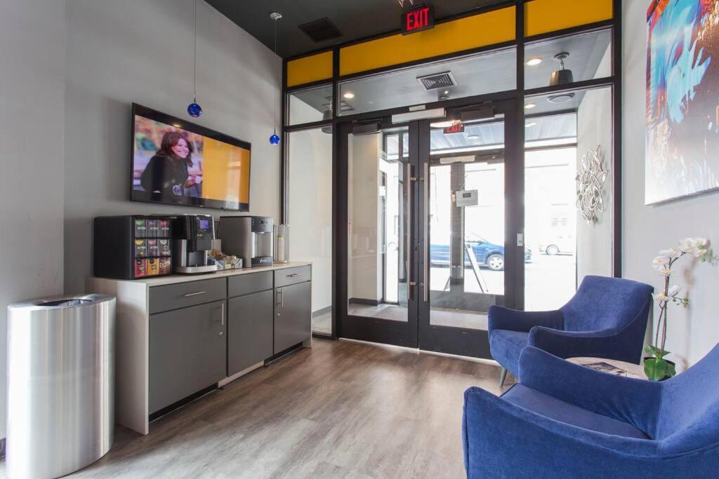 Quaint W/pool Table/patio By Italian Market Apartment Philadelphia