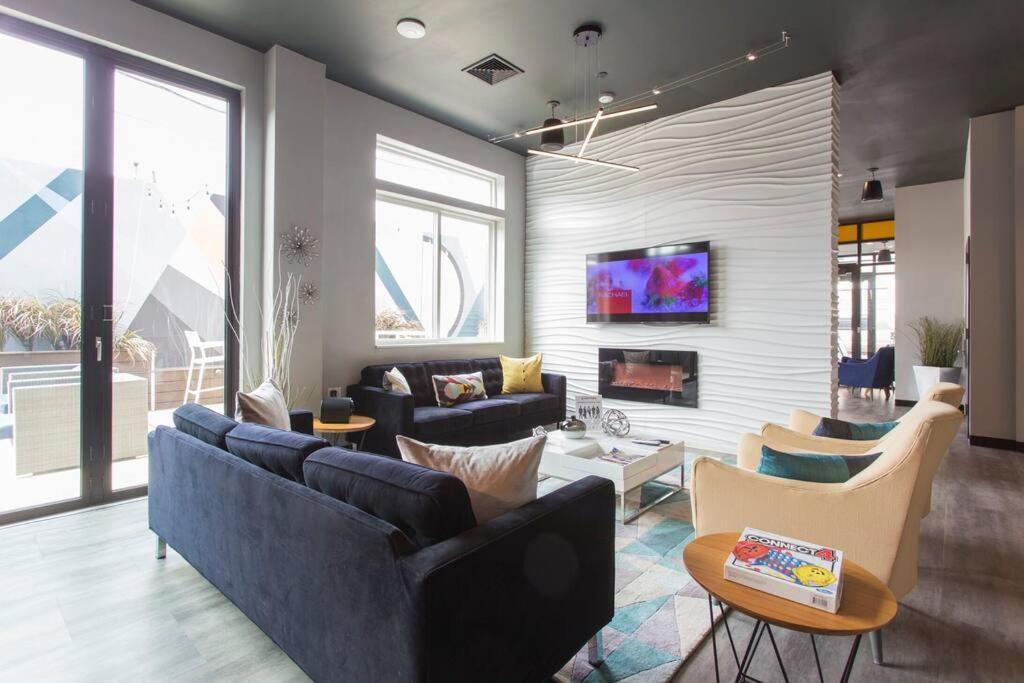 Quaint W/pool Table/patio By Italian Market * Philadelphia